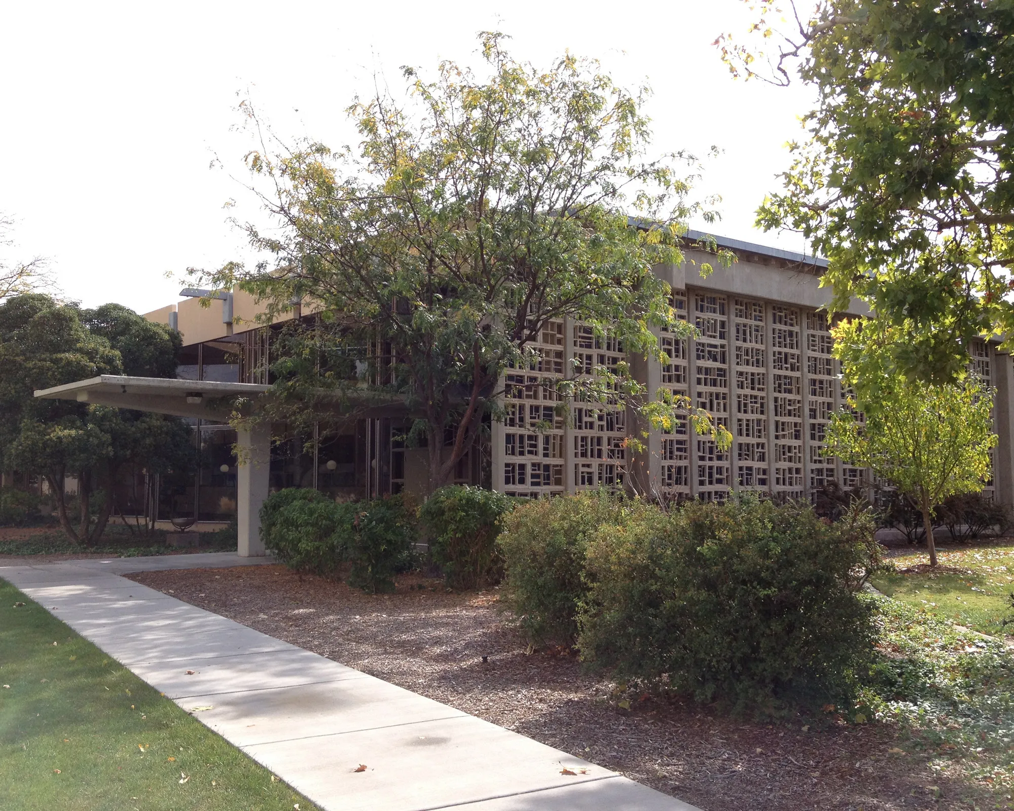 Travelstead Hall, University of New Mexico, northwest corner